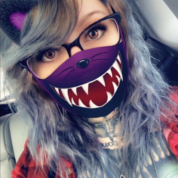 Merry Meet, your Posher, Bree 🖤 - Picture 2 of 7